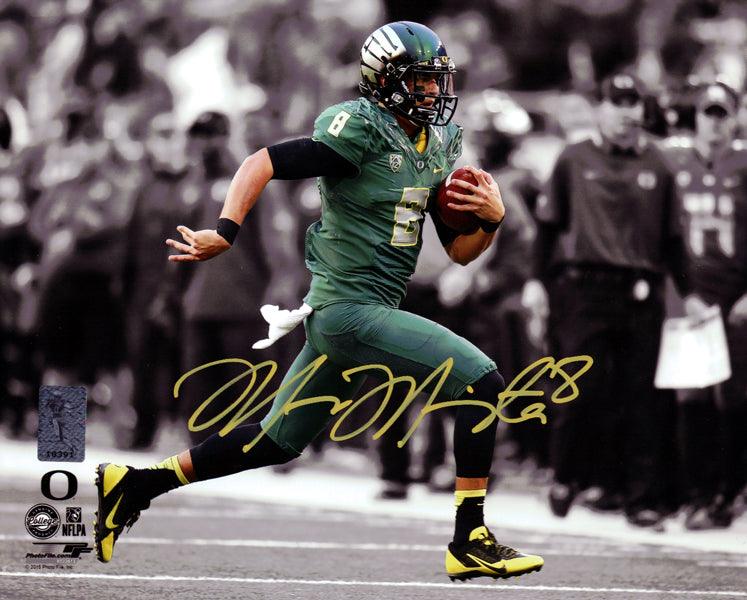 Marcus Mariota Autographed 8x10 Photo Oregon Ducks MM Holo Stock