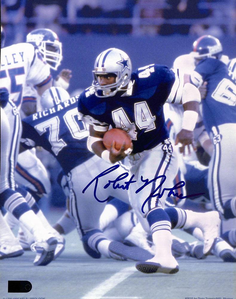 Robert Newhouse Signed 8x10 vs Giants (AIV)