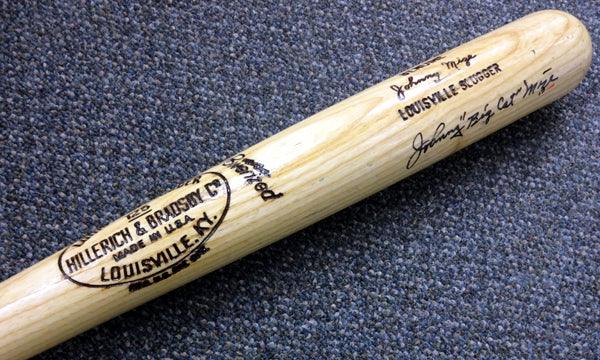 Louisville Slugger MLB New York Yankees Wooden Mini Bat