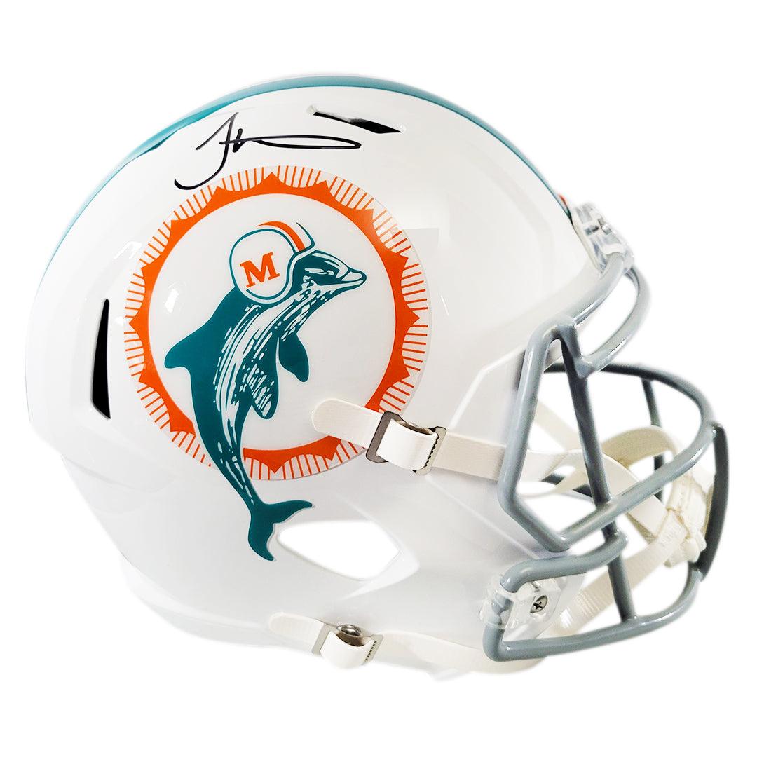 Tyreek Hill Autographed Miami Dolphins Throwback Mini Football Helmet  (Beckett)