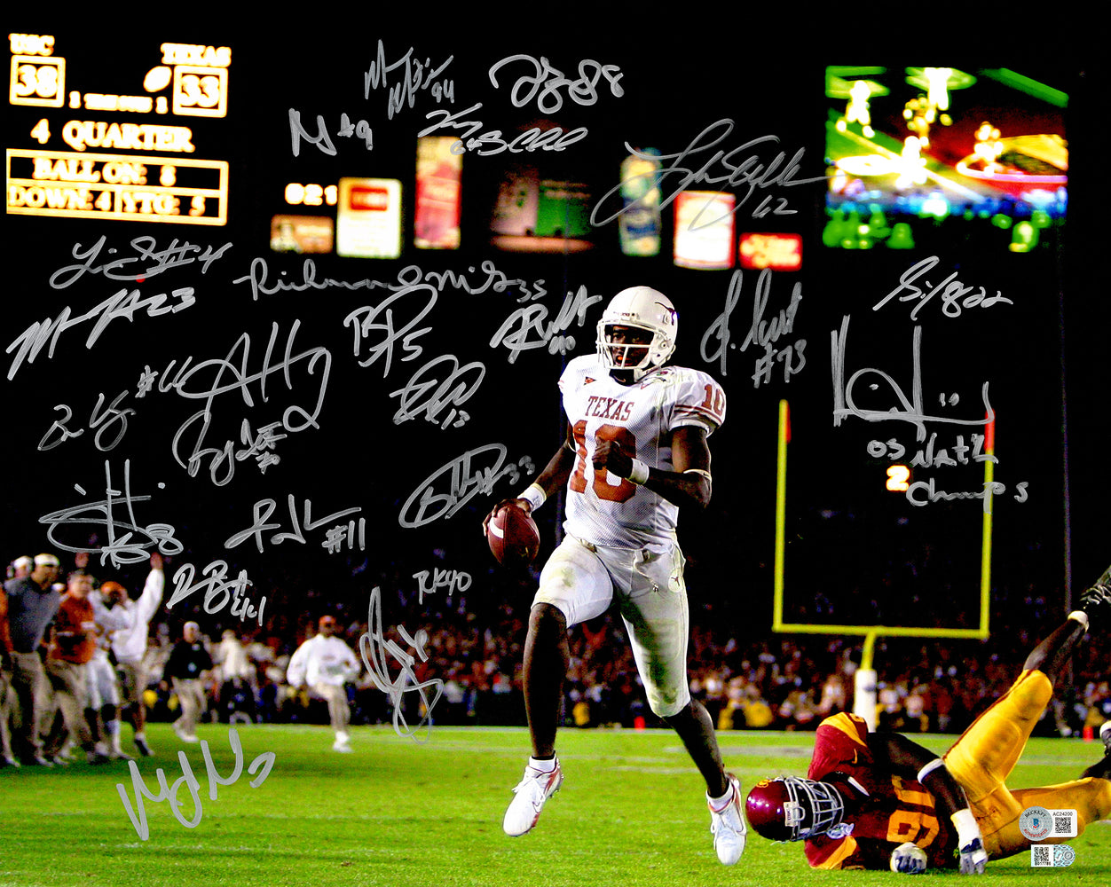 2005 CFB National Champions Texas Longhorns Autographed 16x20 Photo With 24 Signatures Including Vince Young Beckett BAS QR