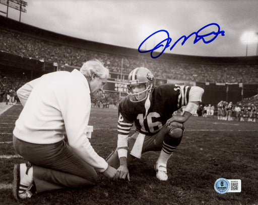 Joe Montana Autographed 8x10 Photo San Francisco 49ers Beckett BAS QR