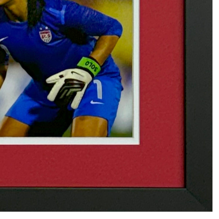 Hope solo offers inscribed photo