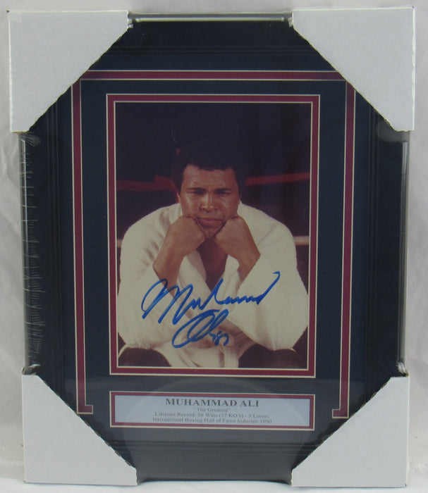 Muhammad Ali Signed Framed Photo JSA LOA X64030