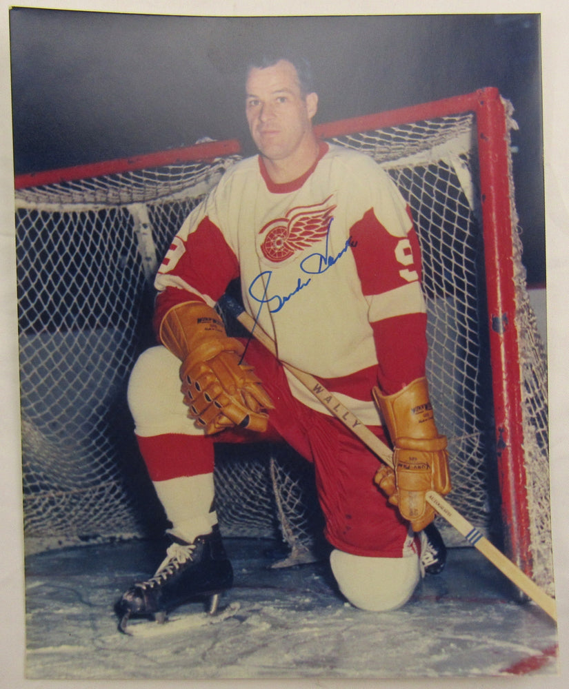 Gordie Howe Signed 8x10 Photo JSA AM16224