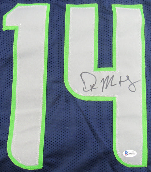 DK Metcalf Signed Seahawks Jersey Beckett WF82219