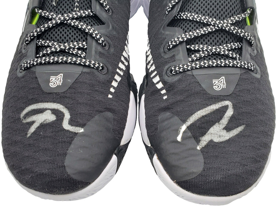 Giannis Antetokounmpo Autographed Black Nike Immortality Shoes Milwaukee Bucks Size 12.5 Pair Beckett BAS QR Stock #197428 - RSA