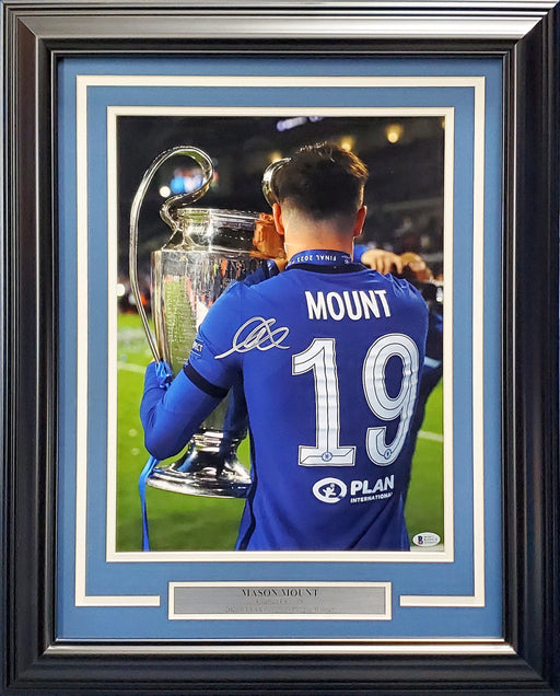 Mason Mount Autographed Framed 11x14 Photo Chelsea F.C. Beckett BAS Stock #197147 - RSA