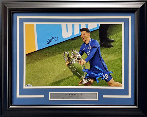 Mason Mount Autographed Framed 11x14 Photo Chelsea F.C. Beckett BAS Stock #197149 - RSA