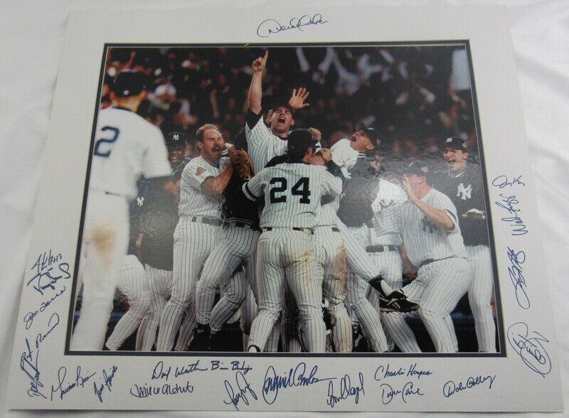 New York Yankees Dwight Gooden Darryl Strawberry Jim Leyritz +18 Signed Matted Photo JSA XX38390 - RSA