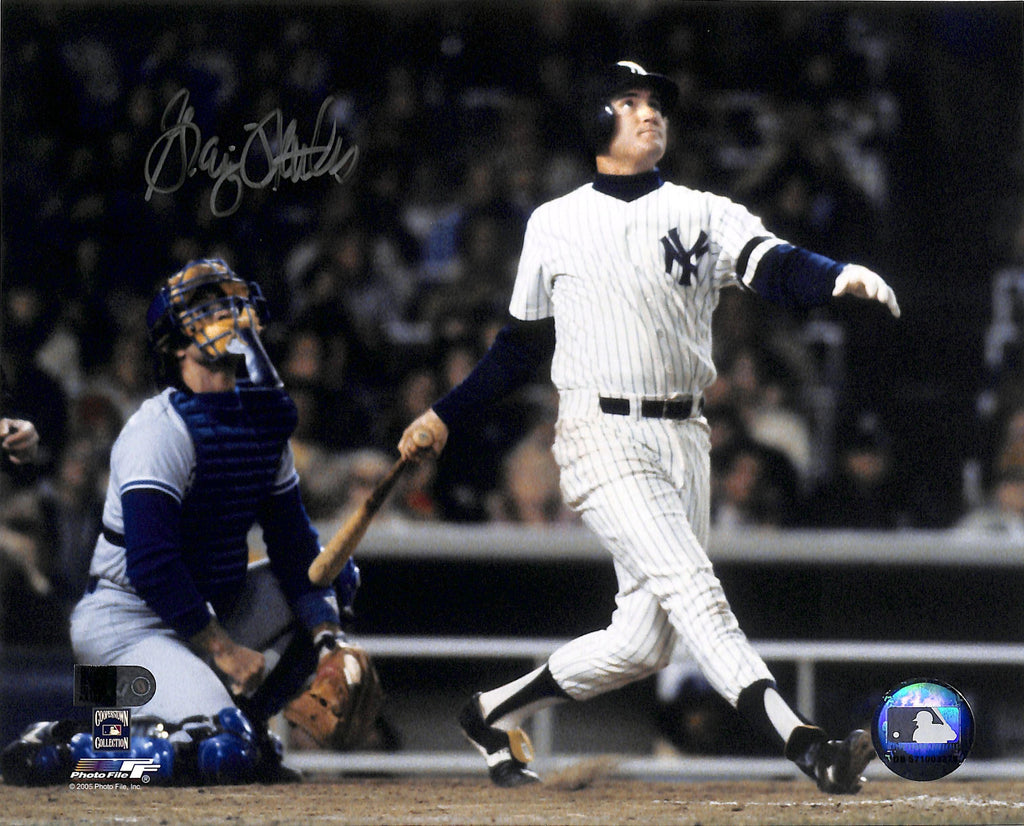 Graig Nettles Signed 8x10 Batting Photo (AIV) — RSA