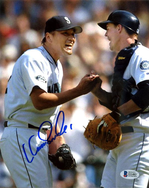 Kazuhiro Sasaki Autographed 8x10 Photo Seattle Mariners Beckett BAS Stock #115978 - RSA
