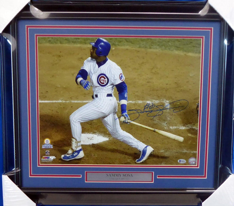 Sammy Sosa Signed 16 X 20 Chicago Cubs Photo With Matching 