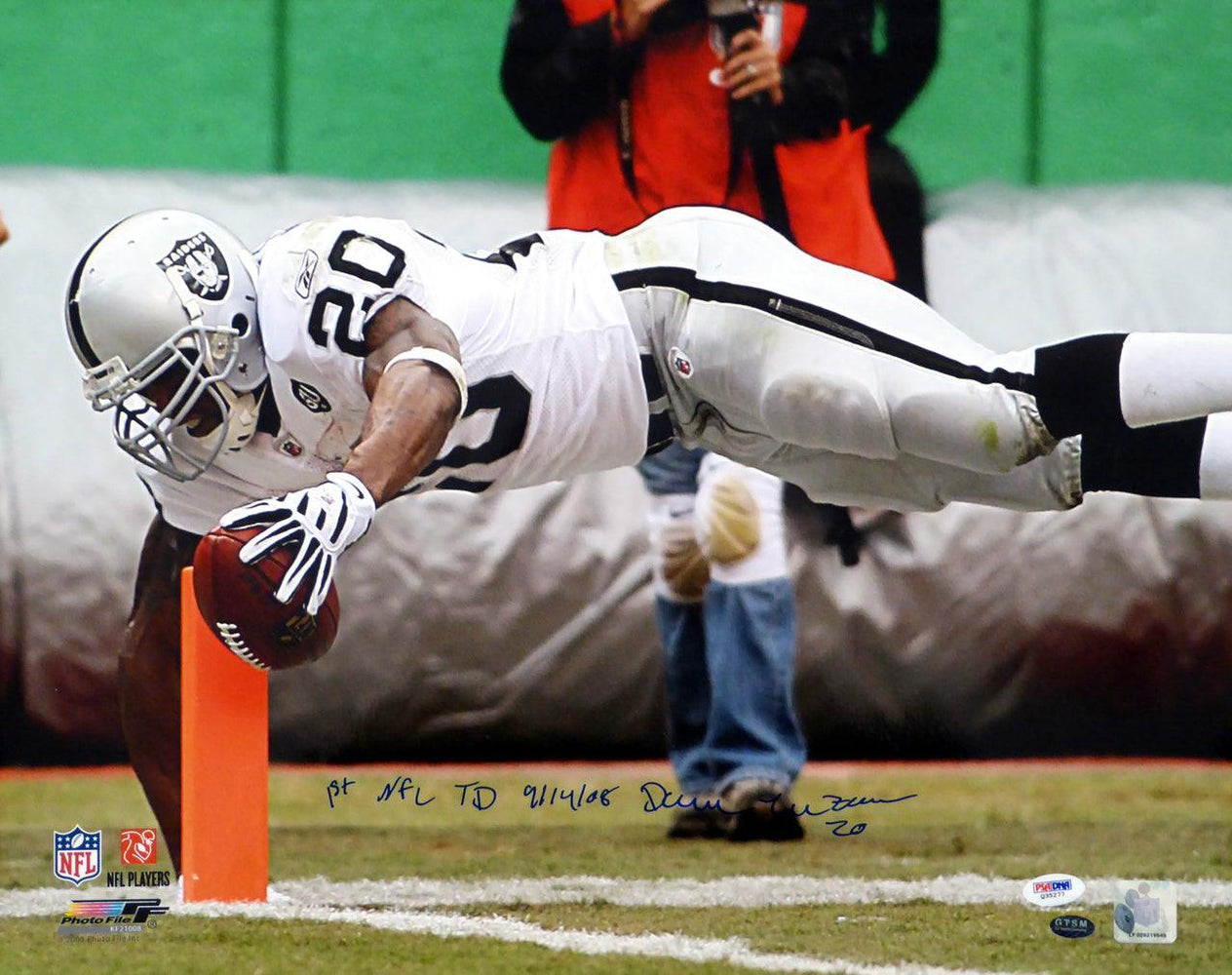 Darren McFadden Autographed 16x20 Photo Oakland Raiders '1st NFL TD 9/ — RSA