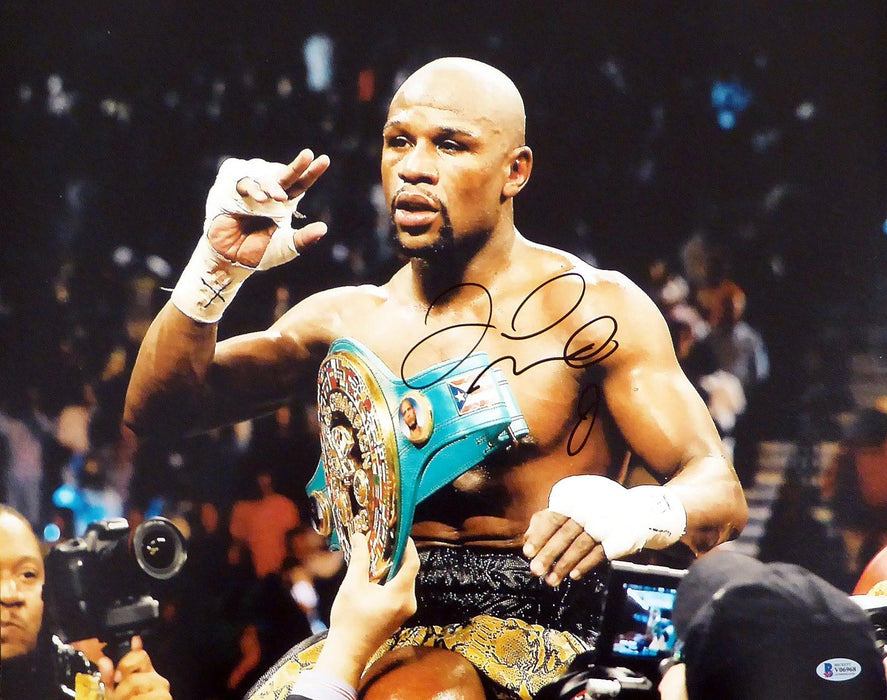 Floyd Mayweather Jr. Autographed 16x20 Photo Beckett BAS #V06968 - RSA