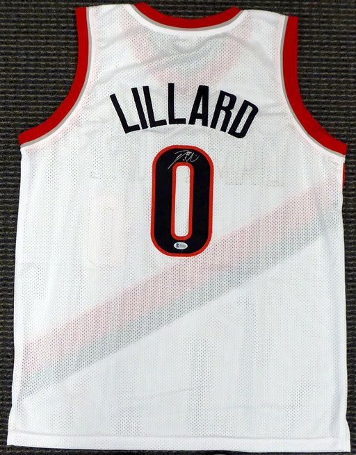 Portland Trail Blazers Damian Lillard Autographed White Jersey (Mark) Beckett BAS #Z54424 - RSA