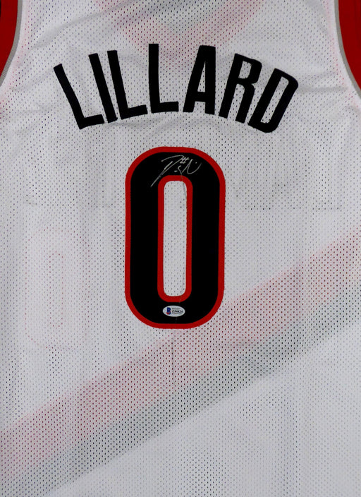 Portland Trail Blazers Damian Lillard Autographed White Jersey (Mark) Beckett BAS #Z54424 - RSA