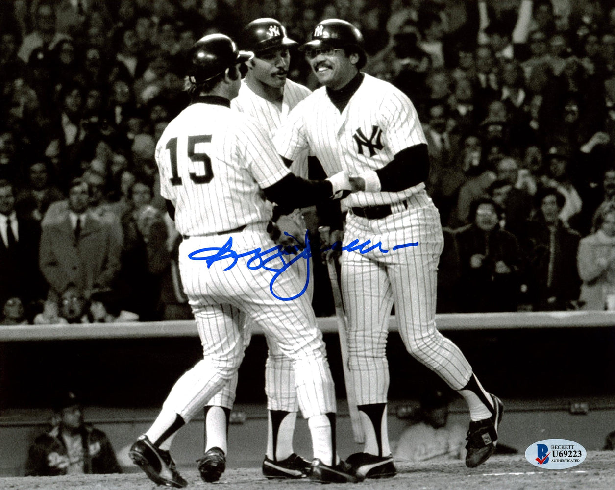 Reggie Jackson Autographed 8x10 Photo New York Yankees Home Run Beckett BAS Stock #177601 - RSA