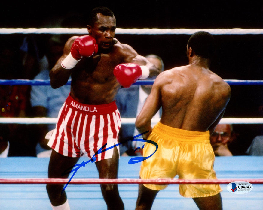 Sugar Ray Leonard Autographed 8x10 Photo vs. Thomas "Hitman" Hearns Beckett BAS Stock #178100 - RSA
