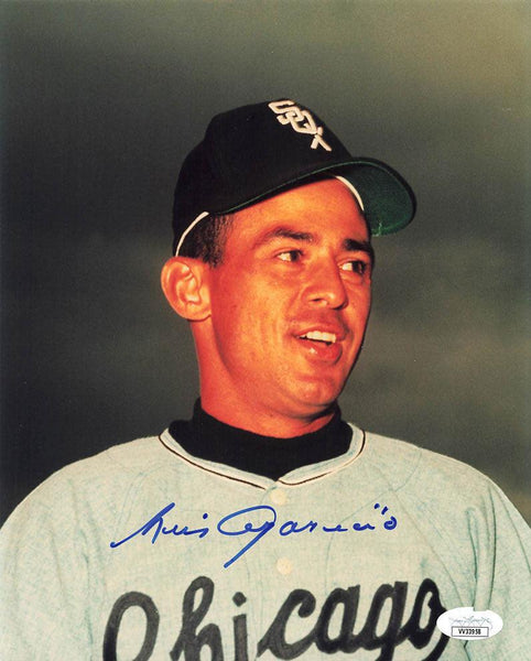 Luis Aparicio Signed 8x10 Photo Chicago White Sox (JSA VV33958) — RSA